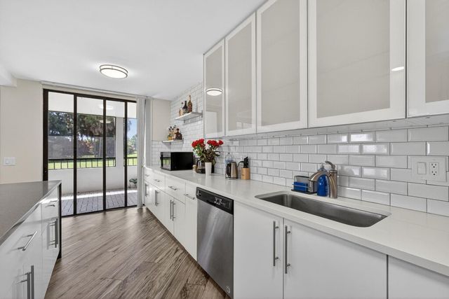 4770 Fountains Drive 104, Lake Worth, FL 33467