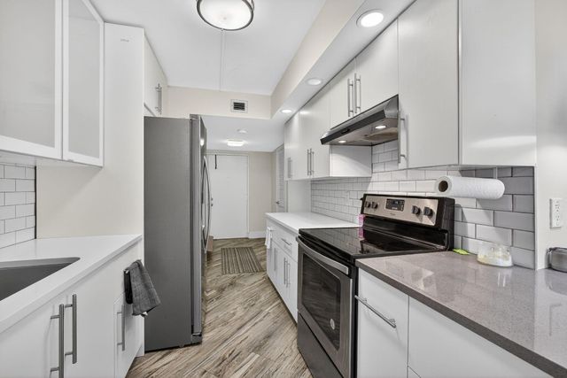 4770 Fountains Drive 104, Lake Worth, FL 33467