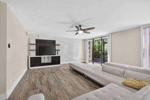 4770 Fountains Drive 104, Lake Worth, FL 33467