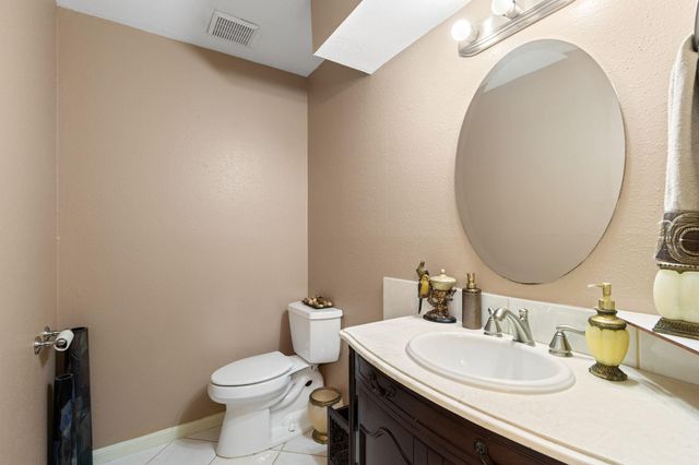 4619 Cashel Glen Drive, Houston, TX 77069