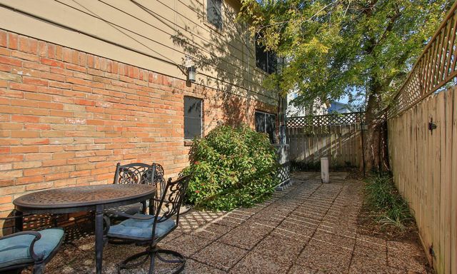 4619 Cashel Glen Drive, Houston, TX 77069