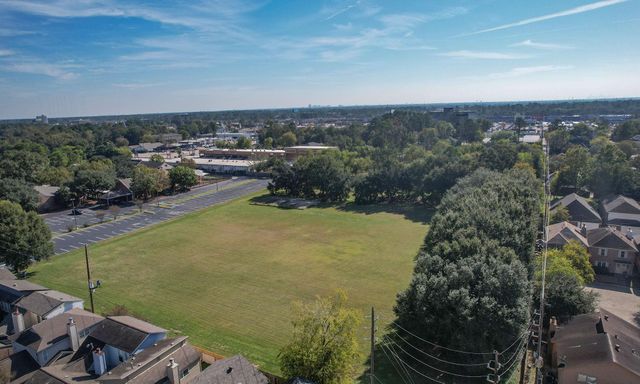 4619 Cashel Glen Drive, Houston, TX 77069