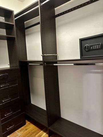 2233 W Shakespeare Avenue 2R, Chicago, IL 60647