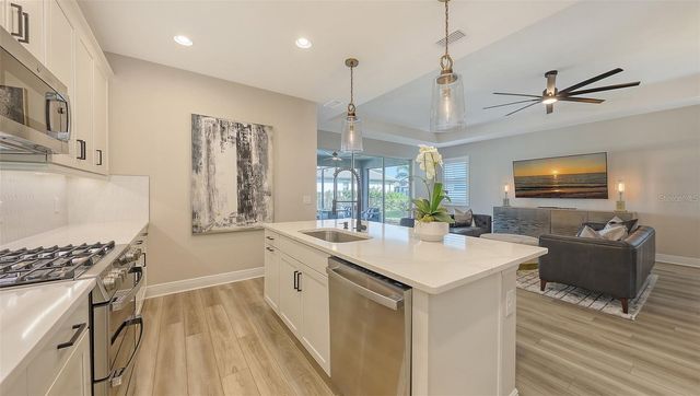 17744 SAVORY MIST CIRCLE, Bradenton, FL 34211