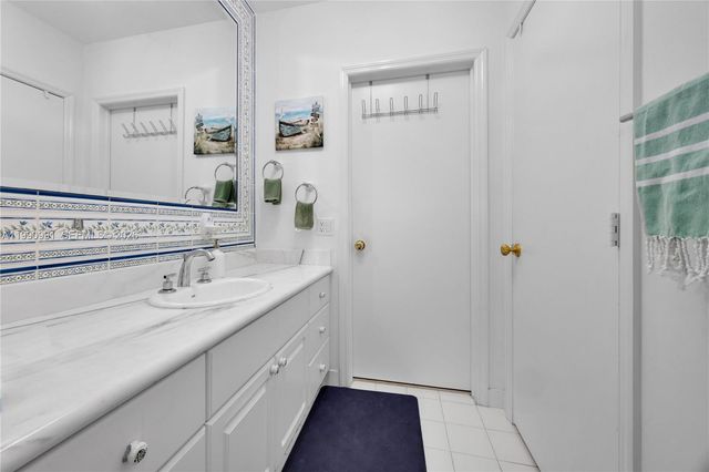 6200 Granada Boulevard, Coral Gables, FL 33146