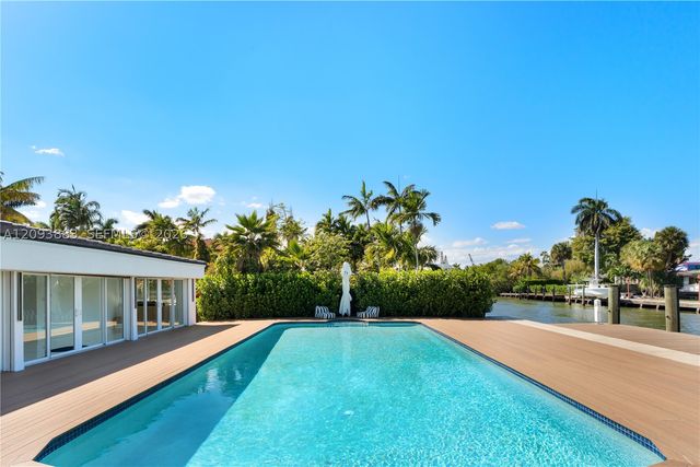 1025 Belle Meade Island Dr, Miami, FL 33138