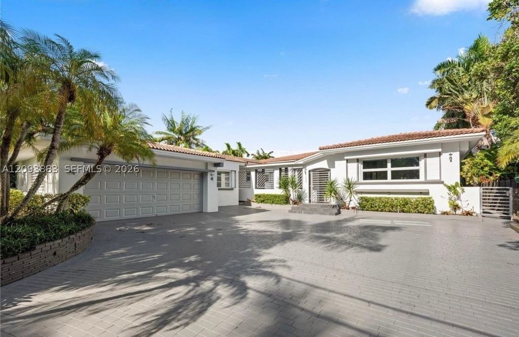1025 Belle Meade Island Dr, Miami, FL 33138