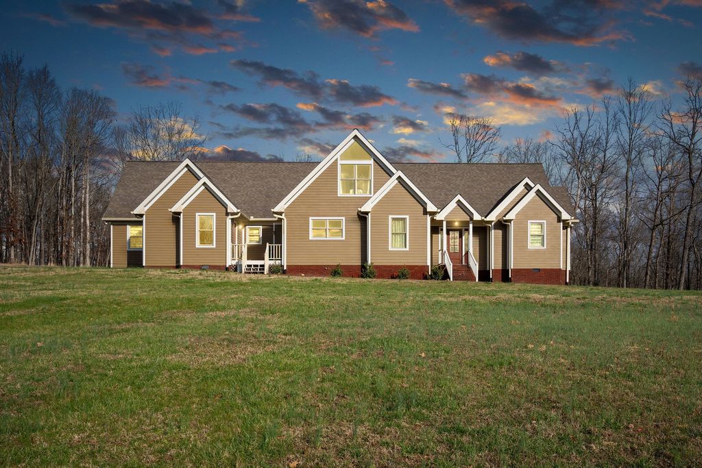 1280 Bold Springs Rd, Mc Ewen, TN 37101