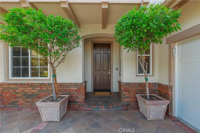 22 Modesto, Irvine, CA 92602