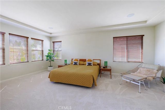 22 Modesto, Irvine, CA 92602