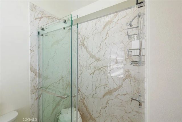 22 Modesto, Irvine, CA 92602