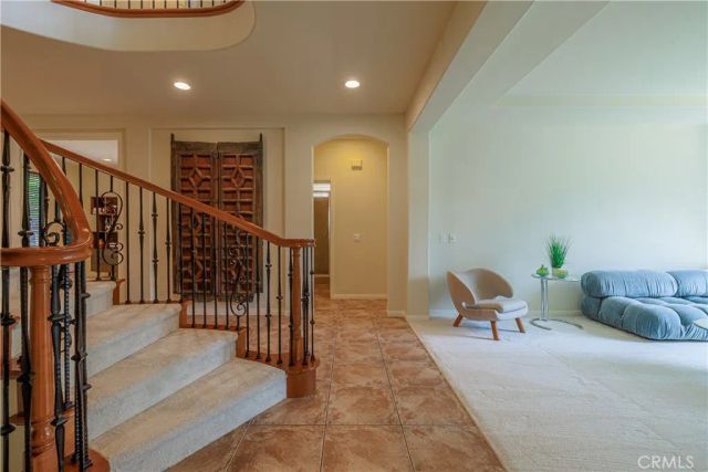 22 Modesto, Irvine, CA 92602