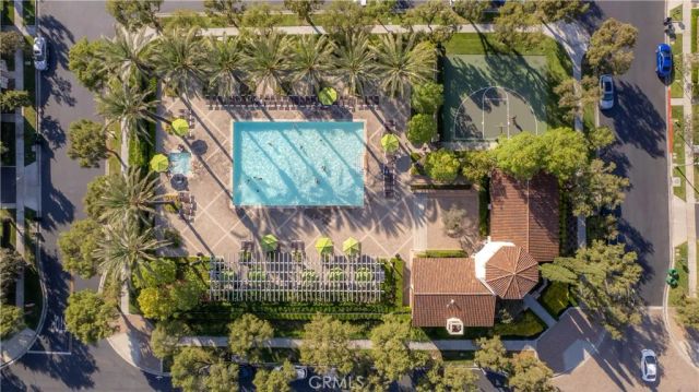 22 Modesto, Irvine, CA 92602