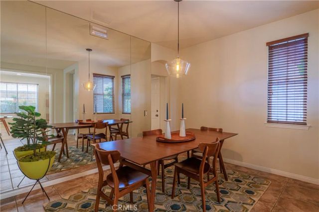 22 Modesto, Irvine, CA 92602