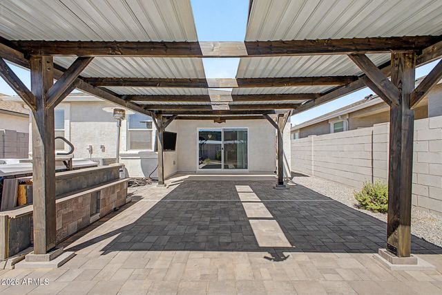 34843 W LUCCA Drive, Maricopa, AZ 85138