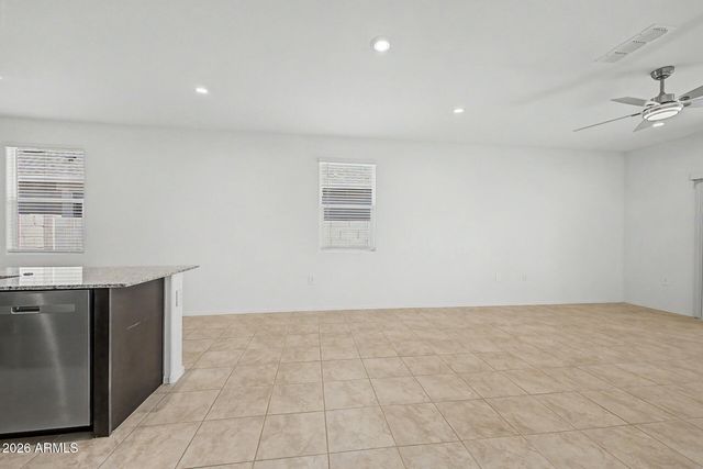 34843 W LUCCA Drive, Maricopa, AZ 85138