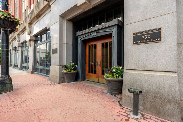 732 S Financial Place 810, Chicago, IL 60605