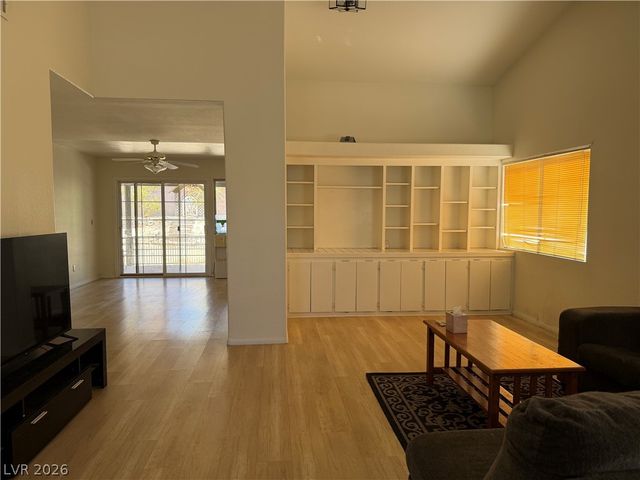 3121 North Floral Vista Avenue, Henderson, NV 89014