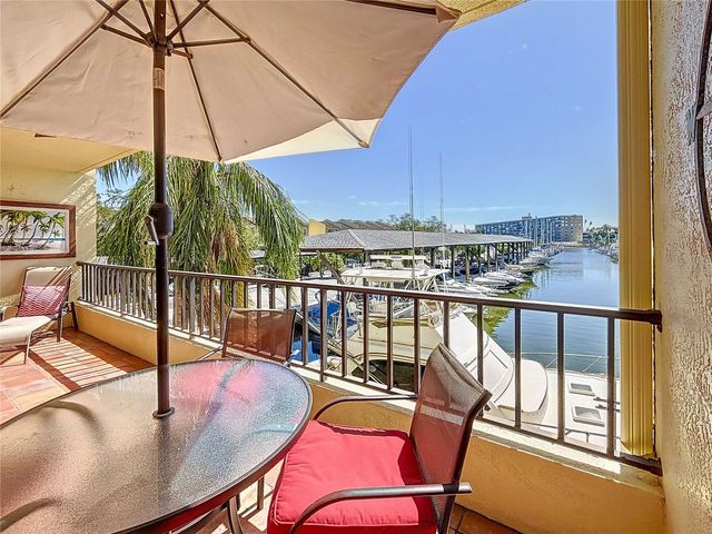 1750 HARBOR PLACE S 104, South Pasadena, FL 33707