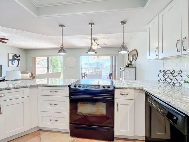 1750 HARBOR PLACE S 104, South Pasadena, FL 33707