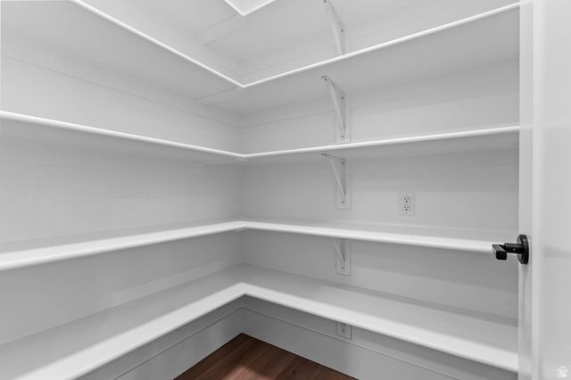 1196 W 2325 S, Syracuse, UT 84075