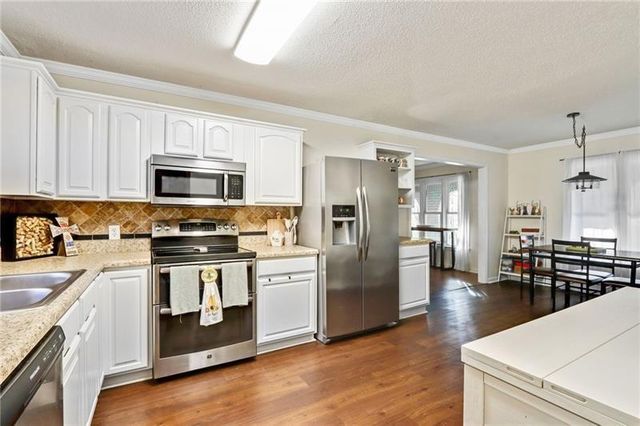 228 Shady Lane, Canton, GA 30115