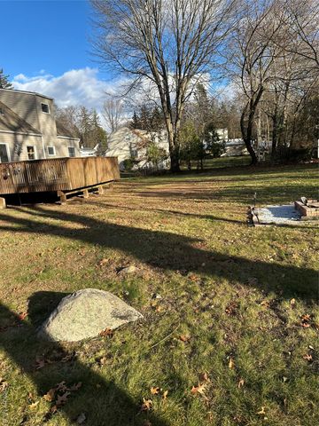 7 Oldfield Drive, New City, NY 10956