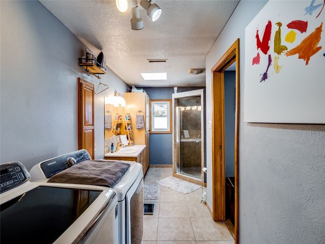 2282 36th Street A, Los Alamos, NM 87544