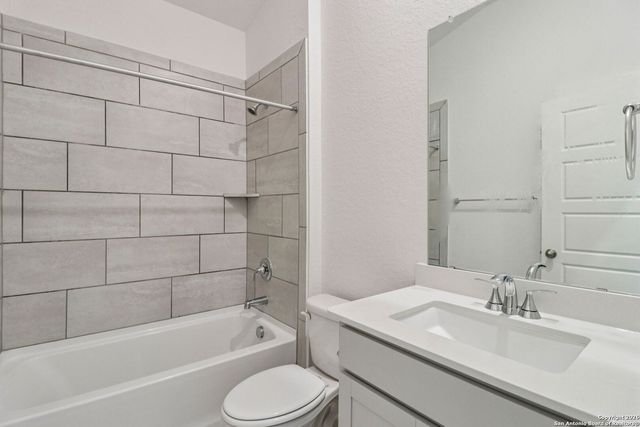 9307 Quail Crest Drive, Schertz, TX 78154