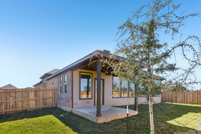 9307 Quail Crest Drive, Schertz, TX 78154