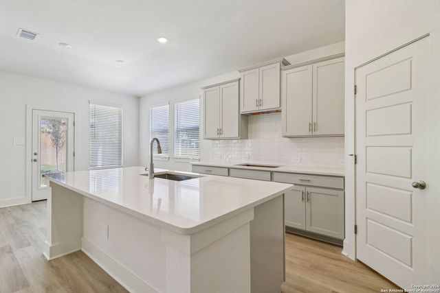 9307 Quail Crest Drive, Schertz, TX 78154