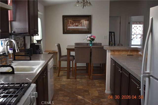 1081 W Arrow Hwy 86, Azusa, CA 91702