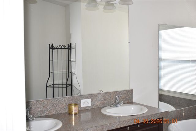 1081 W Arrow Hwy 86, Azusa, CA 91702