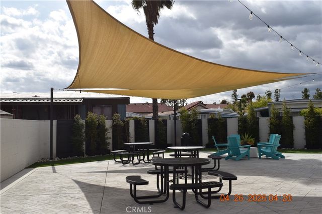 1081 W Arrow Hwy 86, Azusa, CA 91702
