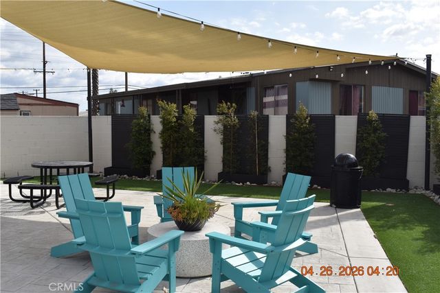 1081 W Arrow Hwy 86, Azusa, CA 91702