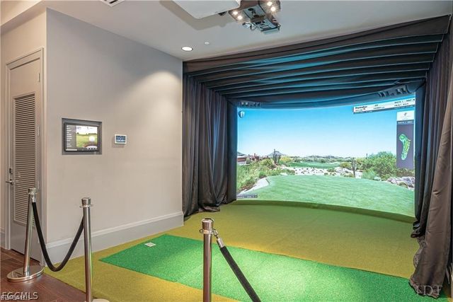 13675 Vanderbilt DR 406, Naples, FL 34110