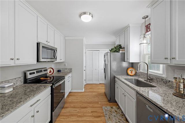 11731 Leiden Ln, Midlothian, VA 23112