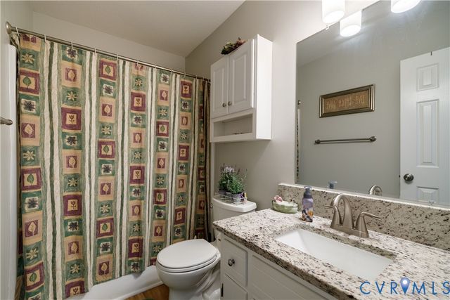 11731 Leiden Ln, Midlothian, VA 23112