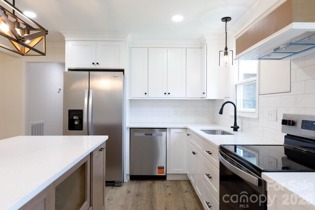 1560 Meadowdale Road, Rock Hill, SC 29732