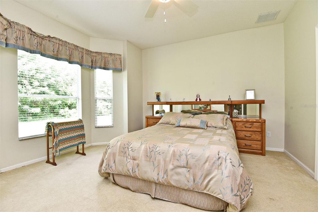 Image 10 of property listing at 3132 RIVER BRANCH CIRCLE, Kissimmee, FL 34741