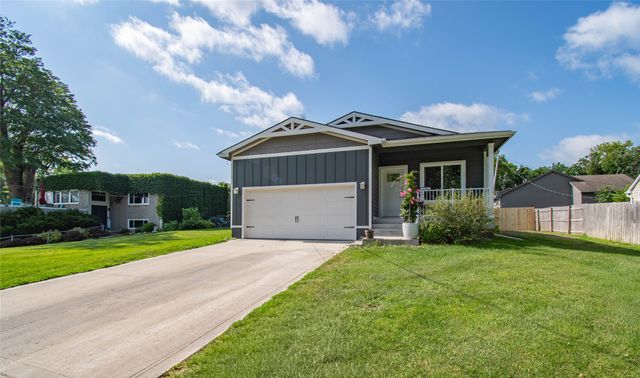 1131 Prairie Street, Adel, IA 50003