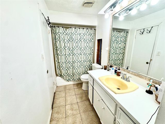 2211 Shasta Street, Kemah, TX 77565