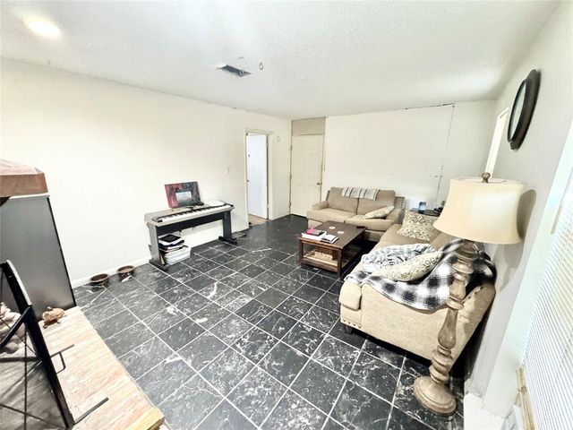 2211 Shasta Street, Kemah, TX 77565
