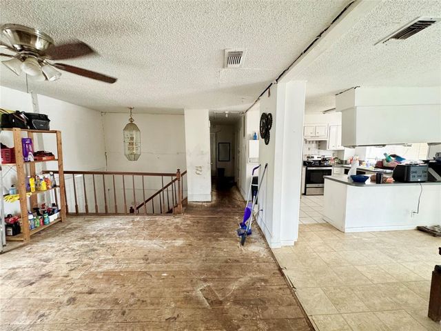 2211 Shasta Street, Kemah, TX 77565