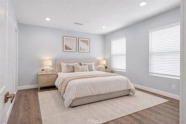 906 W poplar Street, Compton, CA 90220