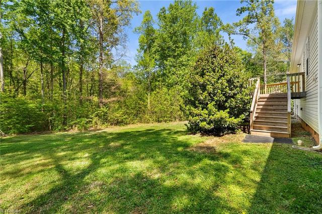 331 Twin Creeks Drive, Stokesdale, NC 27357