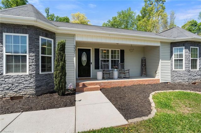 331 Twin Creeks Drive, Stokesdale, NC 27357