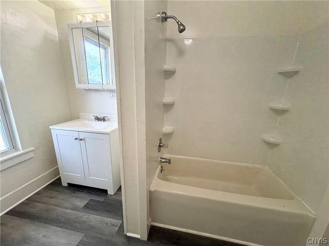 72 West Street, Auburn, NY 13021
