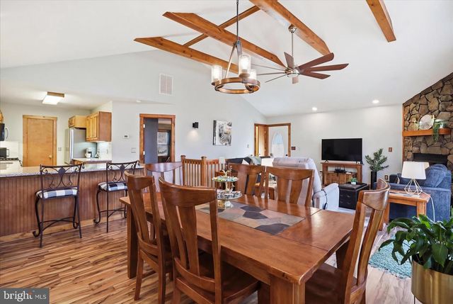 247 DOGWOOD DR, Mount Jackson, VA 22842