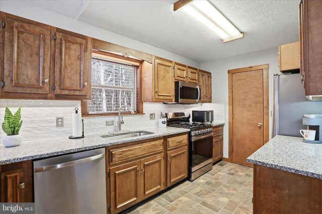 247 DOGWOOD DR, Mount Jackson, VA 22842